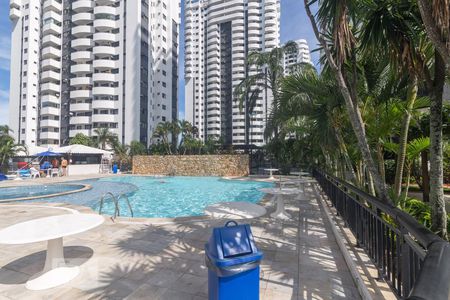 Apartamento à venda com 82m², 3 quartos e 2 vagasÁrea Comum - Piscina