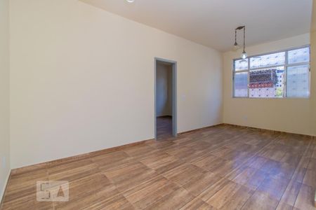 Sala de apartamento para alugar com 2 quartos, 77m² em Penha Circular, Rio de Janeiro