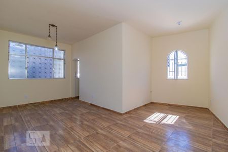 Apartamento para alugar com 2 quartos, 77m² em Penha Circular, Rio de Janeiro