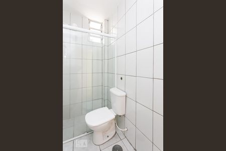 Banheiro de apartamento para alugar com 1 quarto, 44m² em Pinheiros, São Paulo