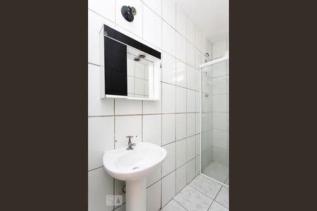 Banheiro de apartamento para alugar com 1 quarto, 44m² em Pinheiros, São Paulo