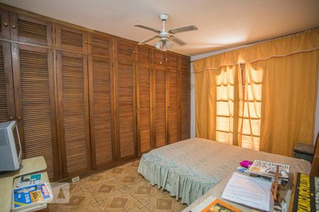 Casa à venda com 243m², 3 quartos e 6 vagasQuarto 2