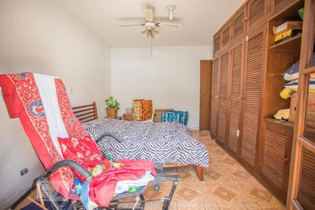 Casa à venda com 243m², 3 quartos e 6 vagasQuarto 3