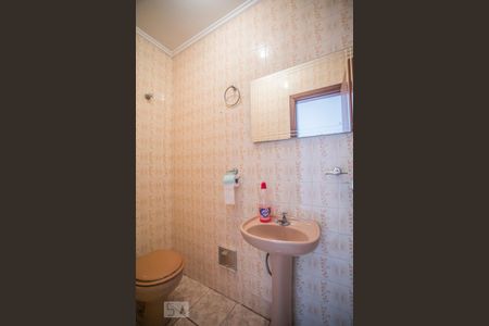 Casa à venda com 243m², 3 quartos e 6 vagasLavabo