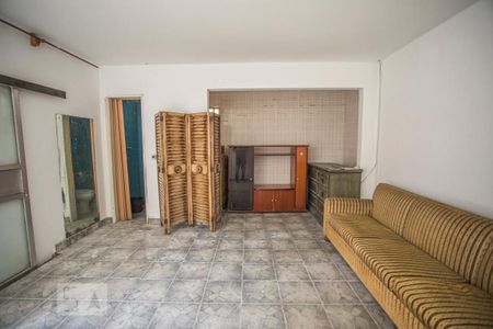 Casa à venda com 243m², 3 quartos e 6 vagasSalão de Festas