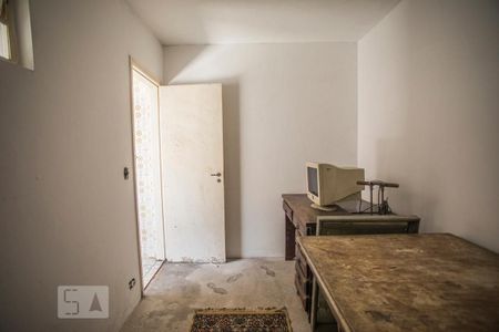 Casa à venda com 243m², 3 quartos e 6 vagasQuarto de Serviço