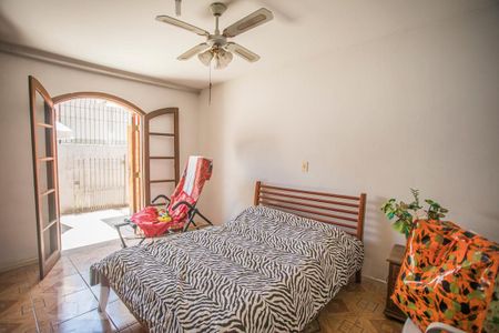 Casa à venda com 243m², 3 quartos e 6 vagasQuarto 3 - Ventilador de Teto