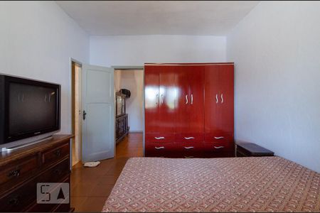 Casa à venda com 170m², 4 quartos e 3 vagas Casa à venda com 170m², 4 quartos e 3 vagasQuarto Suíte