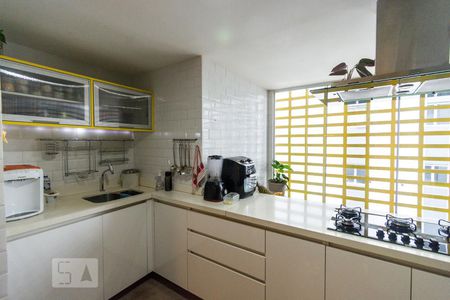 Apartamento à venda com 77m², 2 quartos e 1 vagaCozinha