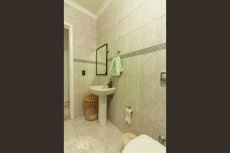 Casa à venda com 234m², 4 quartos e 3 vagasBanheiro