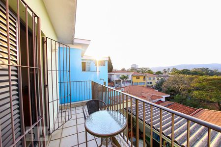 Casa à venda com 130m², 2 quartos e 2 vagas Casa à venda com 130m², 2 quartos e 2 vagasSacada do Quarto