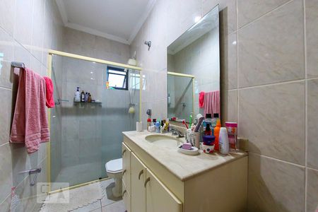 Casa à venda com 130m², 2 quartos e 2 vagas Casa à venda com 130m², 2 quartos e 2 vagasBanheiro da Suite