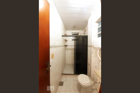 Casa à venda com 140m², 3 quartos e sem vaga Casa à venda com 140m², 3 quartos e sem vagaBanheiro Social