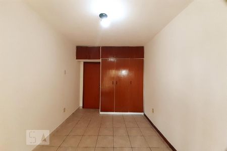 Casa à venda com 140m², 3 quartos e sem vaga Casa à venda com 140m², 3 quartos e sem vagaQuarto 2