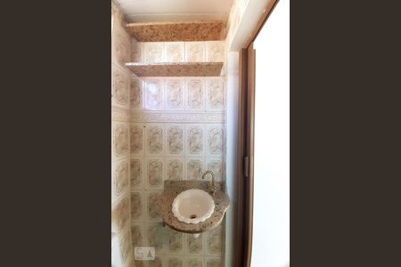 Casa à venda com 140m², 3 quartos e sem vaga Casa à venda com 140m², 3 quartos e sem vagaBanheiro da Suíte 2