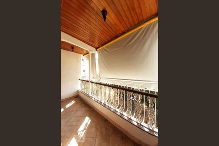 Casa à venda com 140m², 3 quartos e sem vaga Casa à venda com 140m², 3 quartos e sem vagaVaranda do quarto