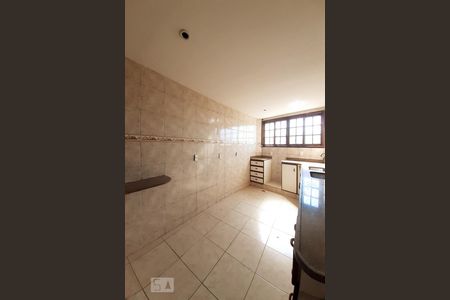 Casa à venda com 140m², 3 quartos e sem vaga Casa à venda com 140m², 3 quartos e sem vagaCozinha