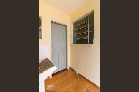 Studio para alugar com 35m², 1 quarto e sem vaga Studio para alugar com 35m², 1 quarto e sem vagaÁrea de Serviço