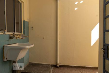 Casa à venda com 70m², 2 quartos e 1 vagaÁrea de Serviço