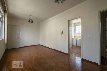 Sala de apartamento para alugar com 2 quartos, 69m² em Santo Antônio, Belo Horizonte