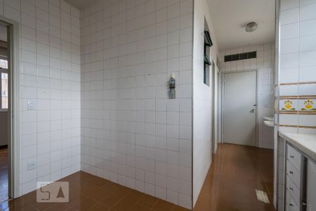Cozinha de apartamento para alugar com 2 quartos, 69m² em Santo Antônio, Belo Horizonte