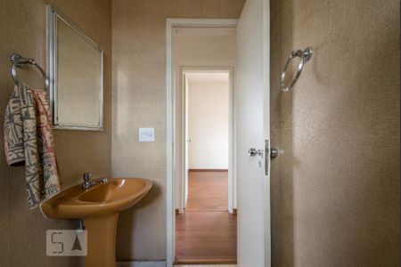 Banheiro de apartamento para alugar com 2 quartos, 69m² em Santo Antônio, Belo Horizonte