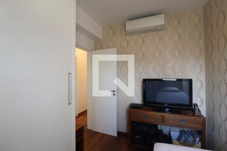 Apartamento à venda com 92m², 3 quartos e 2 vagasQuarto 2