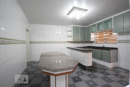 Casa para alugar com 250m², 3 quartos e 4 vagas Casa para alugar com 250m², 3 quartos e 4 vagasCozinha