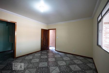 Sala de casa para alugar com 3 quartos, 250m² em Cipava, Osasco