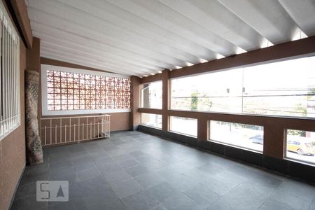 Sacada de casa para alugar com 3 quartos, 250m² em Cipava, Osasco