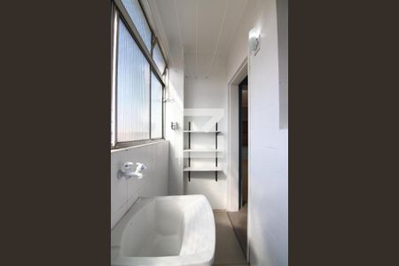 Apartamento para alugar com 64m², 2 quartos e 1 vagaÁrea de Serviço