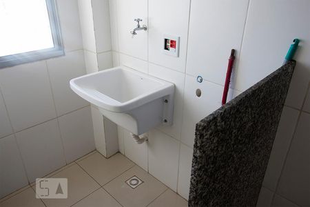 Apartamento para alugar com 64m², 2 quartos e 2 vagasDetalhe da area de serviço