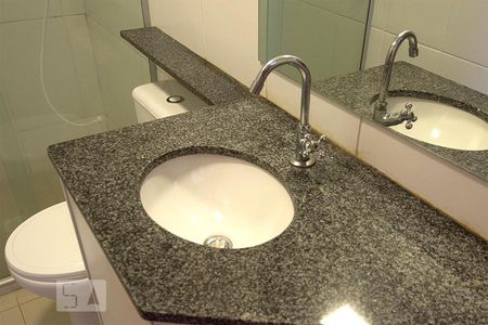 Apartamento para alugar com 64m², 2 quartos e 2 vagasBanheiro - Torneira