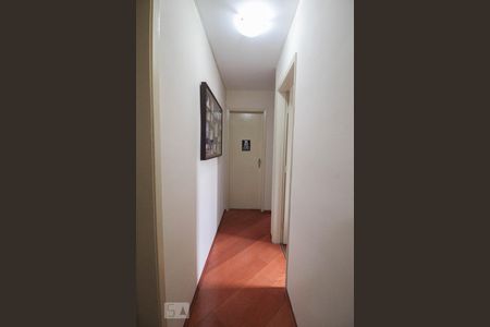 corredor acesso quartos de apartamento para alugar com 3 quartos, 62m² em Freguesia do Ó, São Paulo