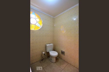 Casa à venda com 196m², 3 quartos e 3 vagasBanheiro 2