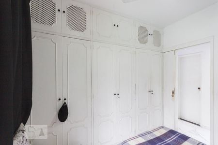 Casa à venda com 360m², 3 quartos e 2 vagas Casa à venda com 360m², 3 quartos e 2 vagasQuarto 2