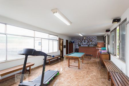 Casa à venda com 360m², 3 quartos e 2 vagas Casa à venda com 360m², 3 quartos e 2 vagasSalão de Jogos