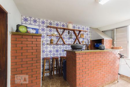 Casa à venda com 360m², 3 quartos e 2 vagas Casa à venda com 360m², 3 quartos e 2 vagasSalão de Jogos