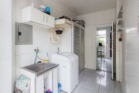 Casa à venda com 360m², 3 quartos e 2 vagas Casa à venda com 360m², 3 quartos e 2 vagasÁrea de Serviço