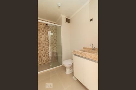 Banheiro de apartamento para alugar com 1 quarto, 28m² em Cidade Baixa, Porto Alegre