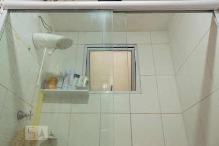 Apartamento para alugar com 52m², 2 quartos e 1 vaga Apartamento para alugar com 52m², 2 quartos e 1 vagaDetalhe do banheiro