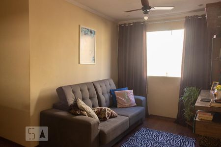 Sala de apartamento para alugar com 2 quartos, 52m² em Campo Grande, Rio de Janeiro