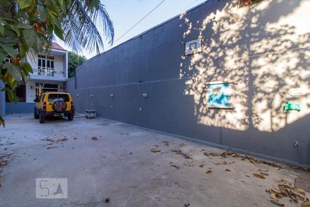 Casa à venda com 100m², 3 quartos e 4 vagasGaragem