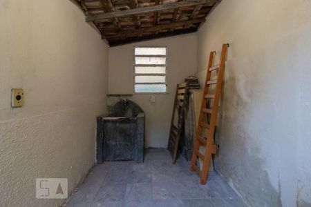 Casa à venda com 100m², 3 quartos e 4 vagasÁrea de Serviço 1