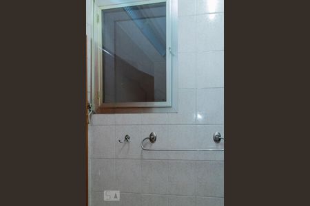 Casa à venda com 100m², 3 quartos e 4 vagasDetalhe do Banheiro Social 1