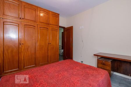 Casa à venda com 100m², 3 quartos e 4 vagasQuarto 2