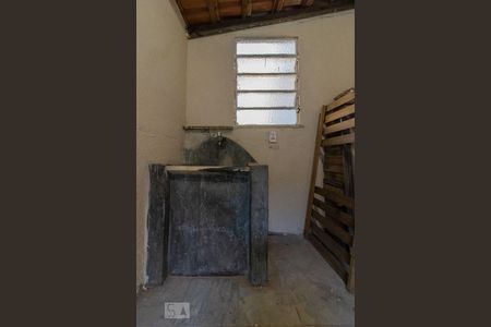 Casa à venda com 100m², 3 quartos e 4 vagasDetalhe da Área de Serviço 1