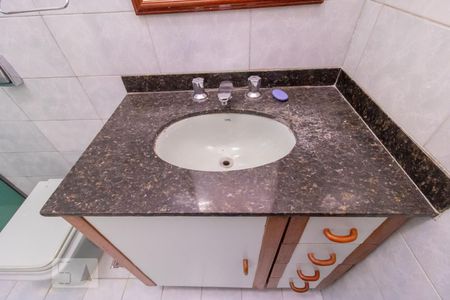 Casa à venda com 100m², 3 quartos e 4 vagasDetalhe do Banheiro Social 2