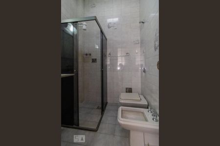 Casa à venda com 100m², 3 quartos e 4 vagasBanheiro da Suíte