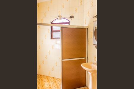 Casa à venda com 141m², 3 quartos e 3 vagas Casa à venda com 141m², 3 quartos e 3 vagasBanheiro